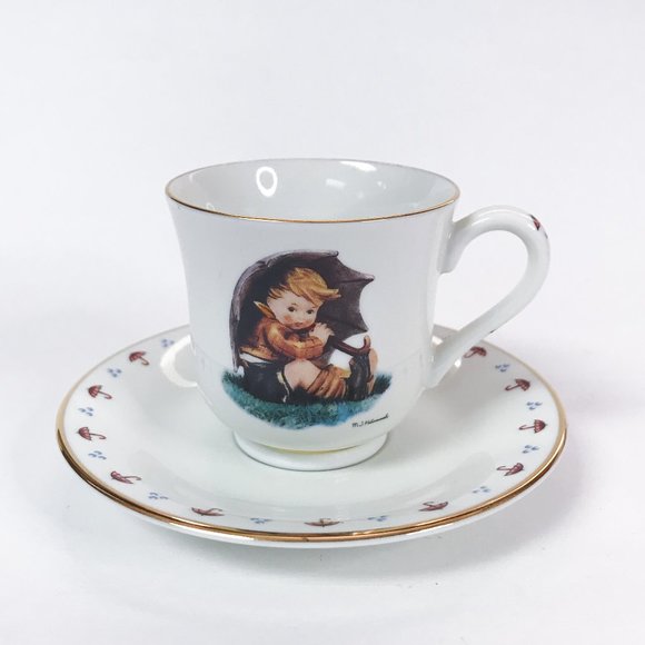 Vintage Goebel "Umbrella Boy" Hummel Teacup and Saucer - Picture 1 of 8